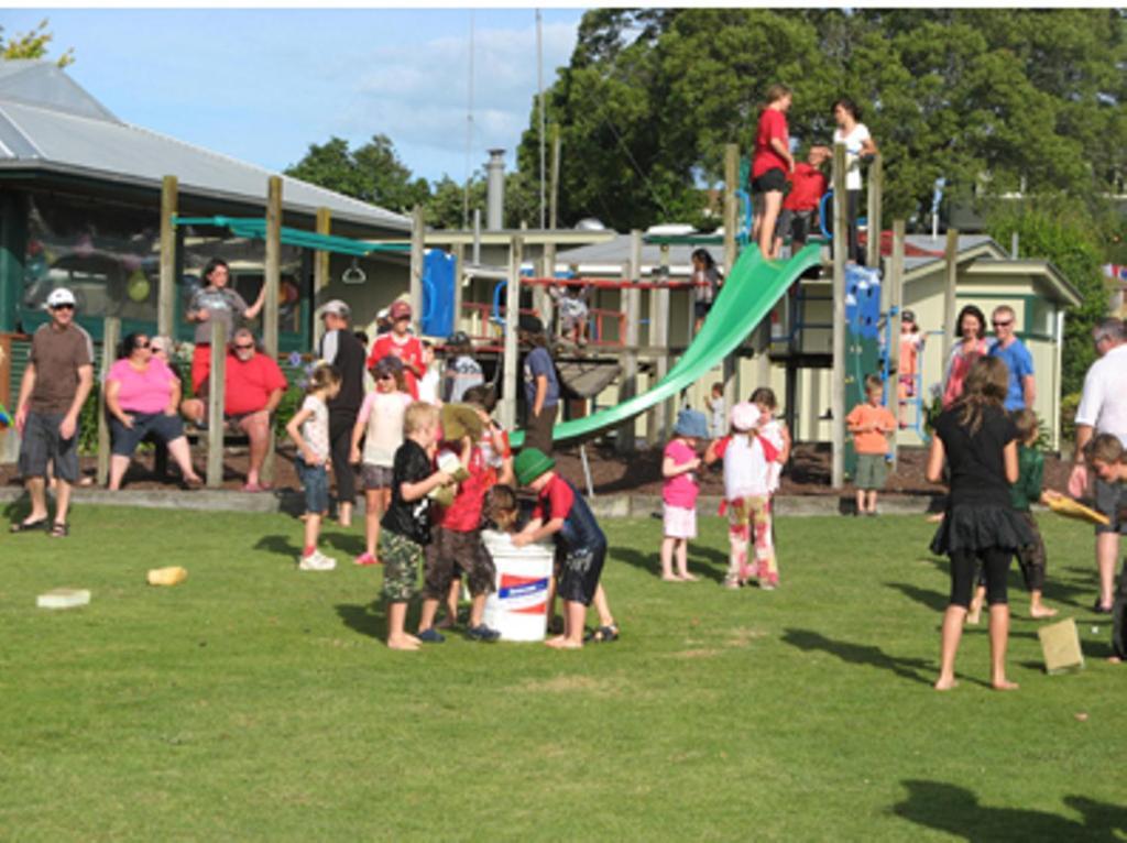Omokoroa Kiwi Holiday Park Тауранга Екстер'єр фото