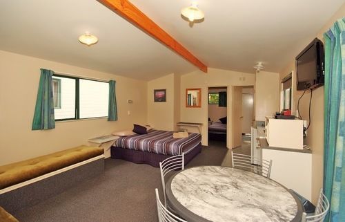 Omokoroa Kiwi Holiday Park Тауранга Екстер'єр фото