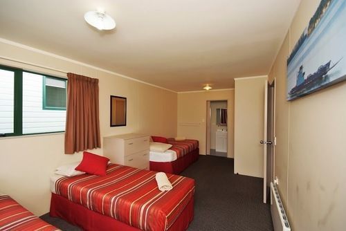 Omokoroa Kiwi Holiday Park Тауранга Екстер'єр фото
