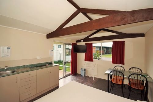 Omokoroa Kiwi Holiday Park Тауранга Екстер'єр фото